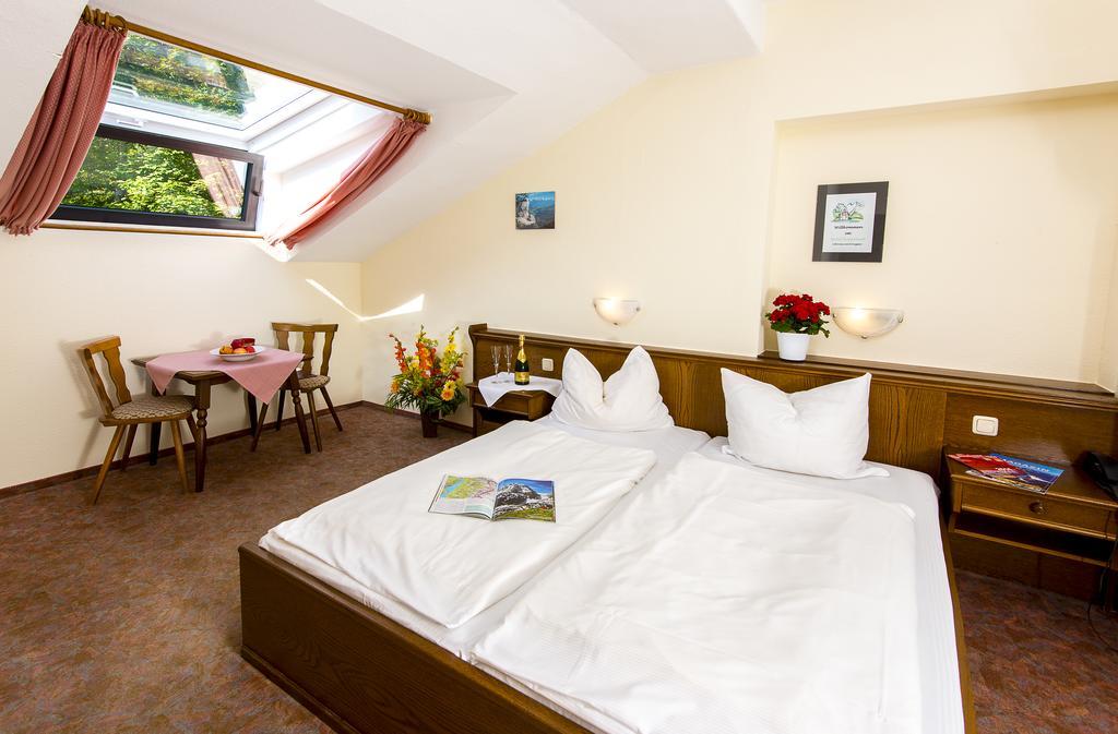 Hotel Koeppeleck Schönau am Königssee Стая снимка